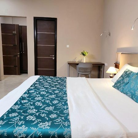 Vamsor Heights 1047 Hotell Gurgaon Eksteriør bilde